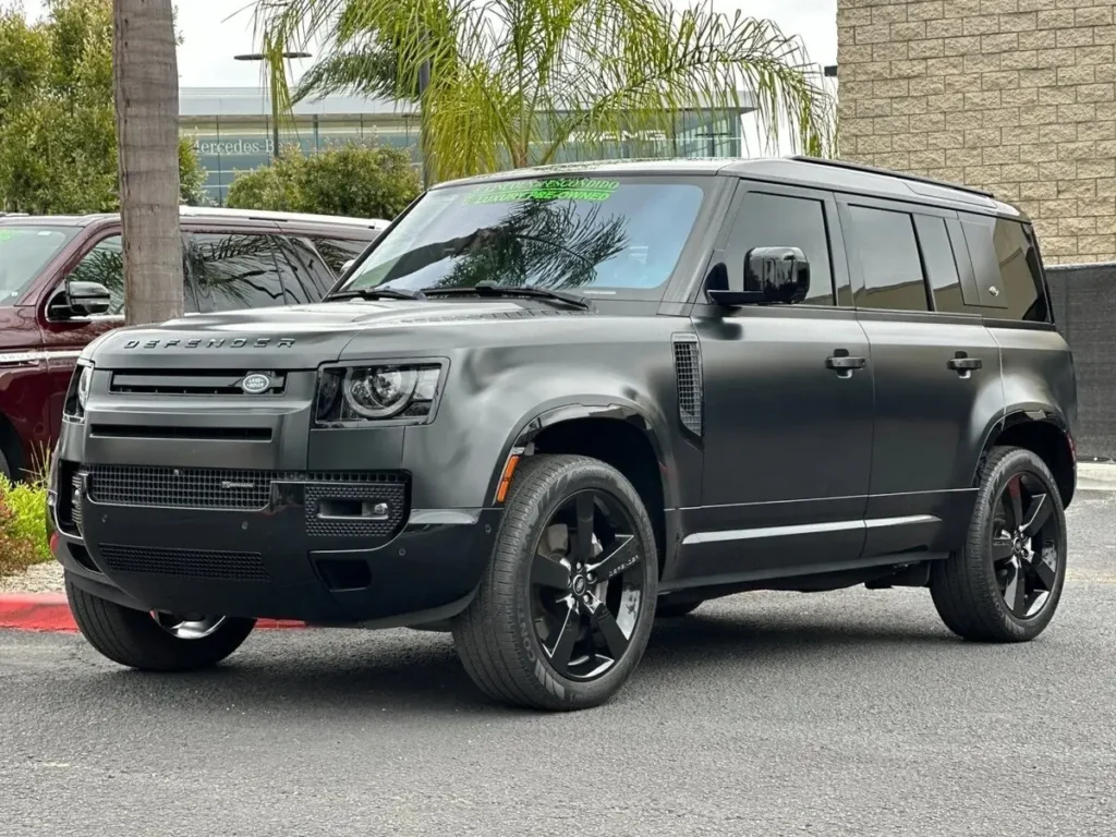 Land Rover Defender (1)